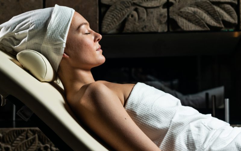 Khăn tắm tiệt trùng dùng cho khách sạn, spa