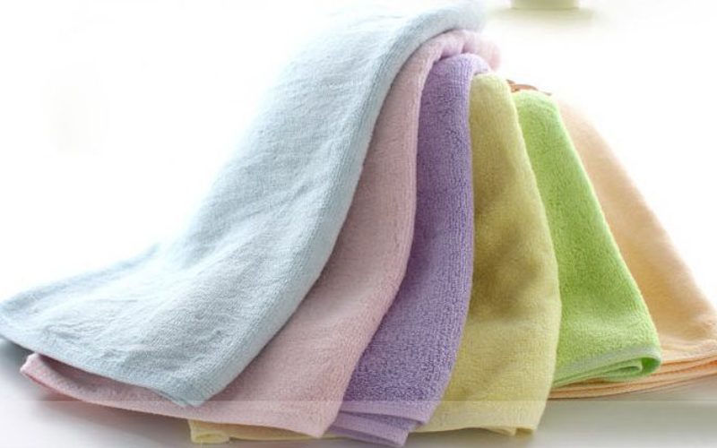Những Điều Bố Mẹ Nên Lưu Ý Khi Lựa Chọn Khăn Tắm Nội Trú Cho Con