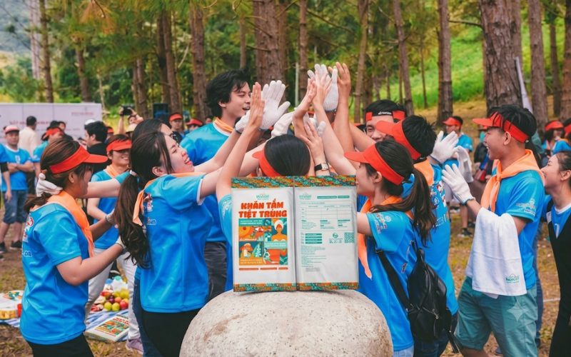 Những Món Đồ Dùng Không Thể Thiếu Cho Buổi Dã Ngoại Trường