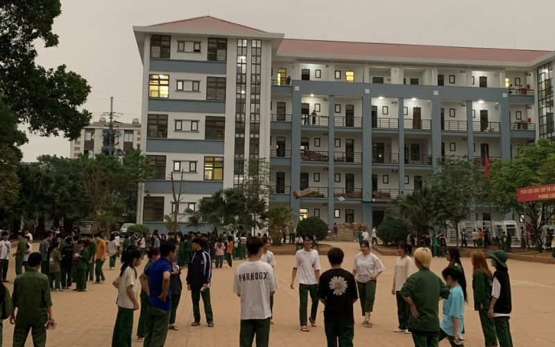 Nỗi Đau Về Vệ Sinh Cá Nhân Trong Môi Trường Quân Sự