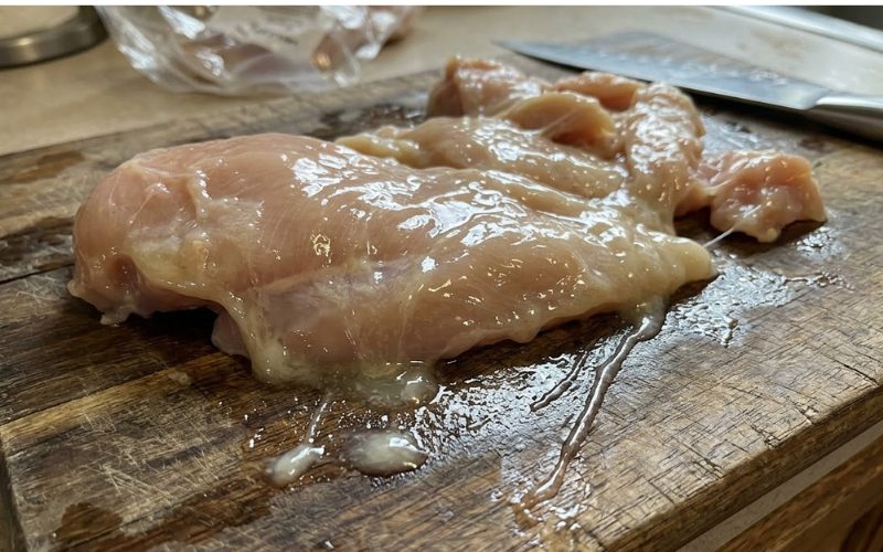 Xử lý khi thấy nhớt, thấy máu ở thịt